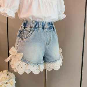 Pantaloncini in denim dolci e carini in stile coreano per bambine con fiocco e finiture in pizzo - Product Image 4