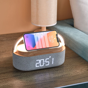 Reloj <span class=keywords><strong>Despertador</strong></span> Digital 5 en 1 Portátil con Altavoz Bluetooth, Carga Inalámbrica <span class=keywords><strong>para</strong></span> Teléfono, Luz Nocturna y Altavoz de Madera <span class=keywords><strong>para</strong></span> <span class=keywords><strong>Computadora</strong></span> - Product Image 4