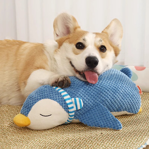 Juguete para perros Pet Penguin, juguete chirriante para masticar, con sonido, para cachorros, perros pequeños y grandes - Product Image 1