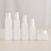 Flacon compte-gouttes carré plat de luxe personnalisé en verre opale blanc pour cosmétiques et soins de la peau, couleur personnalisée