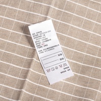 Étiquettes d'entretien lavables en polyester imprimé écologiques pour vêtements et tissus personnalisés