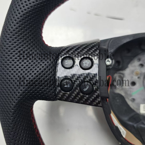 Volante de Fibra de Carbono y Cuero Perforado de Alta Calidad para Volkswagen Magotan B6 - Product Image 3