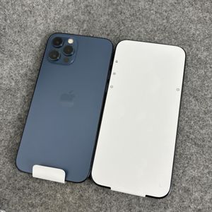 <span class=keywords><strong>iPhone</strong></span> 12 <span class=keywords><strong>Pro</strong></span> <span class=keywords><strong>Max</strong></span> มือสอง ขนาด 6.7 นิ้ว จอ OLED สภาพดีเยี่ยม กล้องหลัง 3 ตัว แบตเตอรี่ใช้งานได้นาน ความจุ 128GB <span class=keywords><strong>256GB</strong></span> ปลดล็อคแล้ว โทรคมชัด ราคาถูก - Product Image 1
