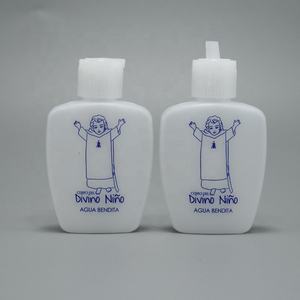Regalo Religioso Católico, Botella de Agua Bendita de Plástico HDPE de 2oz con Tapa Abatible Serigrafiada con el Logo del Divino Niño Jesús - Product Image 2