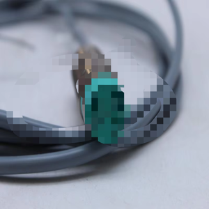 Controlador de programación PLC de automatización Industrial de almacén listo Original, nuevo, 2017 - Product Image 1