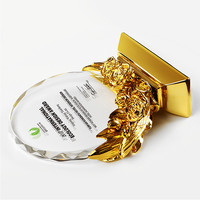 Trofeo de cristal de resina de venta directa de fábrica Pujiang con grabado de logotipo personalizado