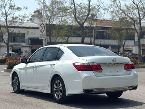 Sedán Usado en Venta, <span class=keywords><strong>Honda</strong></span> <span class=keywords><strong>Accord</strong></span> <span class=keywords><strong>2014</strong></span>, 9na Generación, 2.0L EXN Luxury, 5 Plazas, Gasolina, R16, Volante a la Izquierda, Jiben Auto - Product Image 2