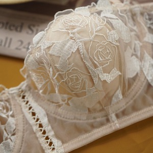 Ensemble de lingerie sexy pour filles : soutien-gorge push-up et culotte transparente - Product Image 6