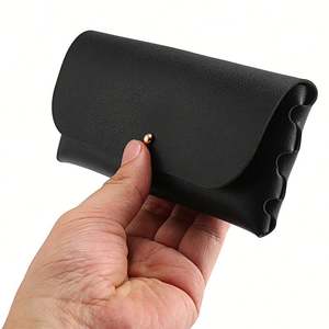 Estuche para Gafas de Sol Personalizado con Logotipo 2025, Unisex, de Cuero Suave, Protector, en Blanco y Negro, de PU - Product Image 3