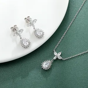 Luxury women flower pendant jewelry set pear shaped cubic zirconia necklace and earrings silver jewelry set
