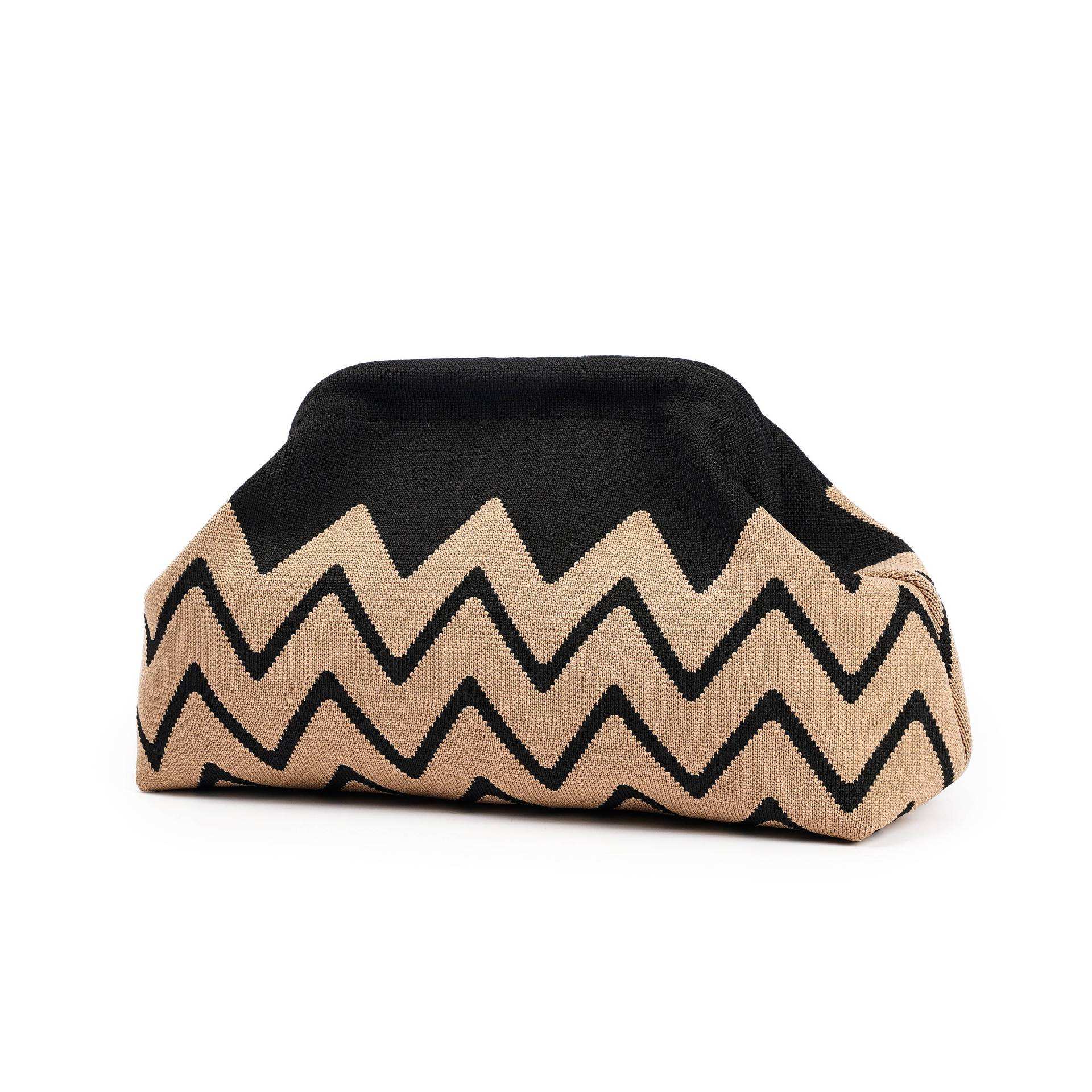 สีดำ กากี