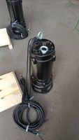 Pompa Limbah Submersible Industri 15hp Anti-Sumbat, Casing Besi Cor, Pompa Penguras Lumpur Tekanan Rendah OEM