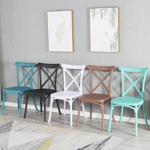 <span class=keywords><strong>Chaises</strong></span> de salle à manger d'extérieur <span class=keywords><strong>en</strong></span> <span class=keywords><strong>plastique</strong></span> PP rigide, empilables, robustes, de couleur <span class=keywords><strong>blanc</strong></span> nordique, pour événements, vente <span class=keywords><strong>en</strong></span> gros - Product Image 3