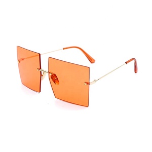 2019 mode luxe marque métal carrés nuances sans monture claires lunettes de soleil femmes surdimensionnées - Product Image 6