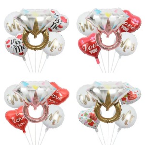Personnage de dessin animé Anime Foil Helium Balloon Set 5pcs Ballons en film d'aluminium pour enfants Joyeux anniversaire Noël/Halloween - Product Image 1