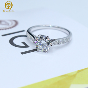 Anillo de Diamantes de Dos Hileras para Mujer, Engaste de Seis Puntas, Oro Blanco de 18K, Diamante Sintético de Alta Claridad con Certificado IGI, Color D - Product Image 3