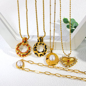 JUSNOVA - Collar de Cadena de Eslabones de Acero Inoxidable Chapado en Oro de 18K al por Mayor, Collar con Circonita Esmaltada, Joyería Vintage para Mujer - Product Image 1