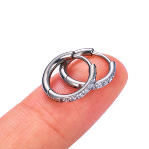 2 Pezzi Orecchini a Cerchio in Titanio G23 1.0mm con Segmento Articolato CZ <span class=keywords><strong>per</strong></span> Piercing Trago Cartilagine Elica Gioielli <span class=keywords><strong>per</strong></span> Donne - Product Image 6