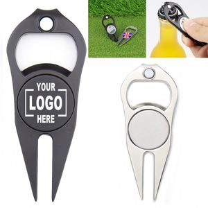 Ouvre-bouteille multifonctionnel, articles promotionnels de golf, outil de réparation de divots de golf en métal personnalisé avec marqueur de balle - Product Image 1