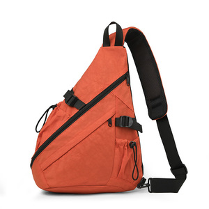 Nouveau sac de poitrine coréen élégant en nylon imperméable grande capacité multi-poches avec porte-bouteille, grand sac bandoulière - Product Image 2