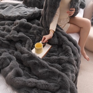 <span class=keywords><strong>Couverture</strong></span> en fausse fourrure de lapin super douce et chaude pour la maison, ensemble de literie en velours de lapin, <span class=keywords><strong>couverture</strong></span> en flanelle de designer - Product Image 5