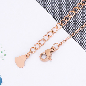Yunnique – collier avec pendentif fleur en or rose, en acier inoxydable, avec incrustation de nacre et de diamants, cadeau pour femmes - Product Image 4