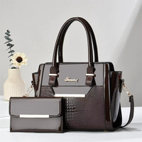 Sac à main tendance 2026 pour femme, mini pochette de luxe jaune classique avec logo, idéal pour mariage