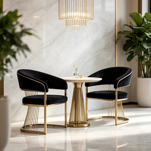 <span class=keywords><strong>Chaise</strong></span> de salle à manger de luxe en <span class=keywords><strong>velours</strong></span> à accoudoirs courbes, avec structure <span class=keywords><strong>cantilever</strong></span> en acier doré poli et dossier décoratif en fil métallique, pour usage commercial et résidentiel - Product Image 1