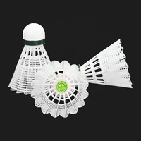 Fabricant pas cher prix 6 pièces Nylon Badminton navette formation pour les joueurs professionnels