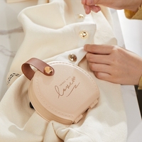 Kit de couture DIY pour adultes débutants Kit de couture portable à domicile avec ciseaux dé à coudre aiguilles à fil ensemble de fournitures de couture
