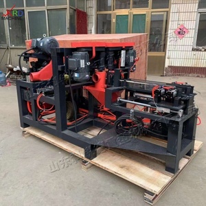 Machine de fabrication de pieds de palettes en bois à moteur, haute efficacité, pour le traitement du bois et la pose de clous, épaisseur 40-120 mm, pour coffrage - Product Image 2