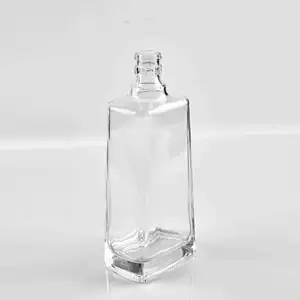 500 מ "ל בקבוק וודקה זכוכית לבנה גבוהה ייחודי עם פקק זכוכית