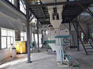 Molino de Alimento para Pollos de 9KWH Serie 5t por Hora, Equipo Completo para la Elaboración de Alimento para Animales, Línea de Producción de Alimento Llave en Mano - Product Image 1