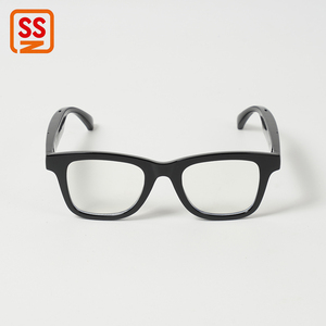 Occhiali Intelligenti Innovativi con Ricarica Magnetica ABS, Impermeabili, con Funzione di Traduzione per Viaggi, Affari e Comunicazione Quotidiana - Product Image 2