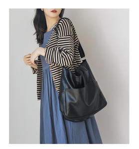 Bolso de gimnasio al por mayor con cremallera, de cuero PU, para mujer, con múltiples bolsillos, correa ajustable, estilo casual diario, bandolera. - Product Image 6