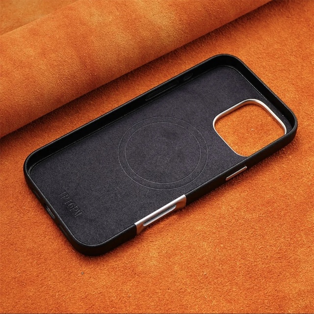 Business Luxury Plain Leather Magnetic Case for iPhone 16 Pro Max 16 E Metal Button Anti-fall Wireless Charge for IPhone16 Plus