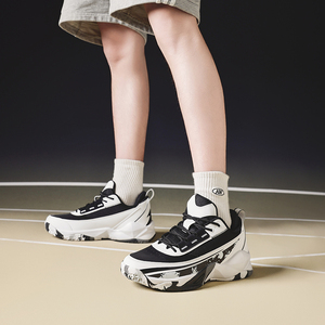 Nouvelles baskets décontractées pour hommes, style basketball, respirantes, à lacets, avec semelle extérieure en caoutchouc antidérapante, design tricoté, pour l'été – Direct Usine - Product Image 4