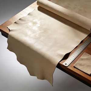 Tessuto Sintetico Grezzo in PVC per Moto, Materiale Ecologico per Divani, Pelle Vinilica di Grado Marino, PU per Sedili Nautici e Bagagli - Product Image 5