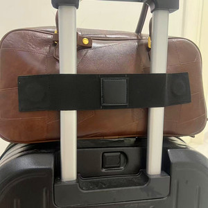 Magnetic <b>luggage</b> <b>straps</b>, bag securing <b>straps</b>, <b>luggage</b> organizers for business trips and travel. - Product Image 1