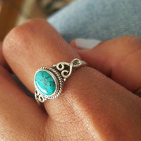 Bague gothique pour homme et femme Biker Vert Turquoise Pierre Bague Vintage Boho Cool Mariage et Fiançailles Bijoux en alliage de zinc