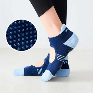 थोक जिमनास्टिक ट्रेनर कस्टम डांस पिलेट्स नॉन स्लिप स्पोर्ट योगा सॉक्स ग्रिप के साथ - Product Image 4