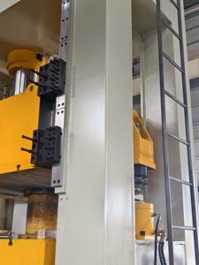 Máquina de <span class=keywords><strong>prensa</strong></span> hidráulica de tipo riel de guía lateral de cuatro esquinas y ocho marcos de dos esquinas, moldura de <span class=keywords><strong>prensa</strong></span> de Marco H - Product Image 4