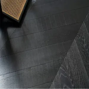 2023 Export UV Coating Black-brushed Finished American Red Oak Multilayer Hardwood Parquet Fish-bone Engineered Wood Flooring