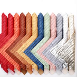 Hojas de cuero sintético con estampado de cocodrilo en relieve, fundas de cocodrilo, bolso, BILLETERA, zapatos - Product Image 1