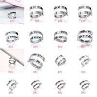 Nom personnalisé sans décoloration de haute qualité 18k plaqué acier inoxydable Wrap ouvert personnalisé graver nom Couple anneau