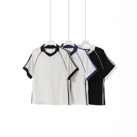 T-shirt Américain Rétro à Rayures Colorées Style Sportif Urbain Coupe Ample Polyvalent Col Rabattu en Mélange de Coton
