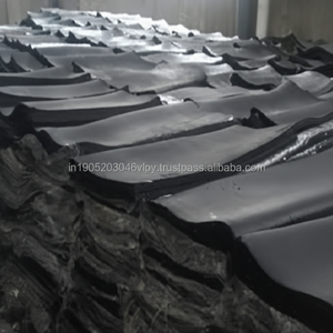 Vente en gros de pneus à cycle automobile solides en butyle noir personnalisés Fabrication de caoutchouc recyclé de qualité supérieure - Product Image 1