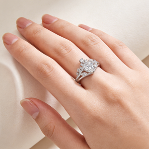 Bague de fiançailles en forme de cœur avec diamant, couronne, argent 925 plaqué rhodium, sertissage pavé, bijoux fins romantiques pour femmes - Product Image 3