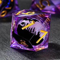 Ensemble de 7 dés DND en résine liquide violet violette Dragon Moon, faits à la main, dés polyédriques tranchants, pour jeux de société Dungeons & Dragons, cadeaux