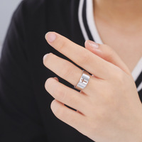 Croix religieuse bague en acier inoxydable hommes et femmes Simple galvanoplastie ne se décolore pas croix creuse or argent bague noire